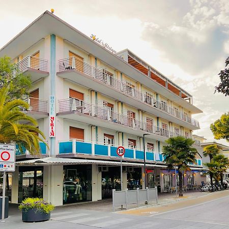 Hotel Myriam Lignano Sabbiadoro Exteriör bild