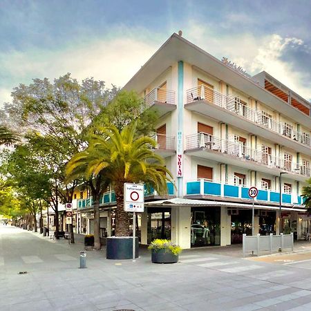 Hotel Myriam Lignano Sabbiadoro Exteriör bild