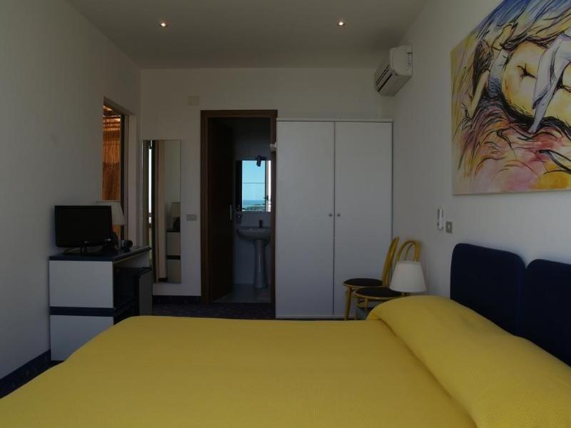 Hotel Myriam Lignano Sabbiadoro Exteriör bild