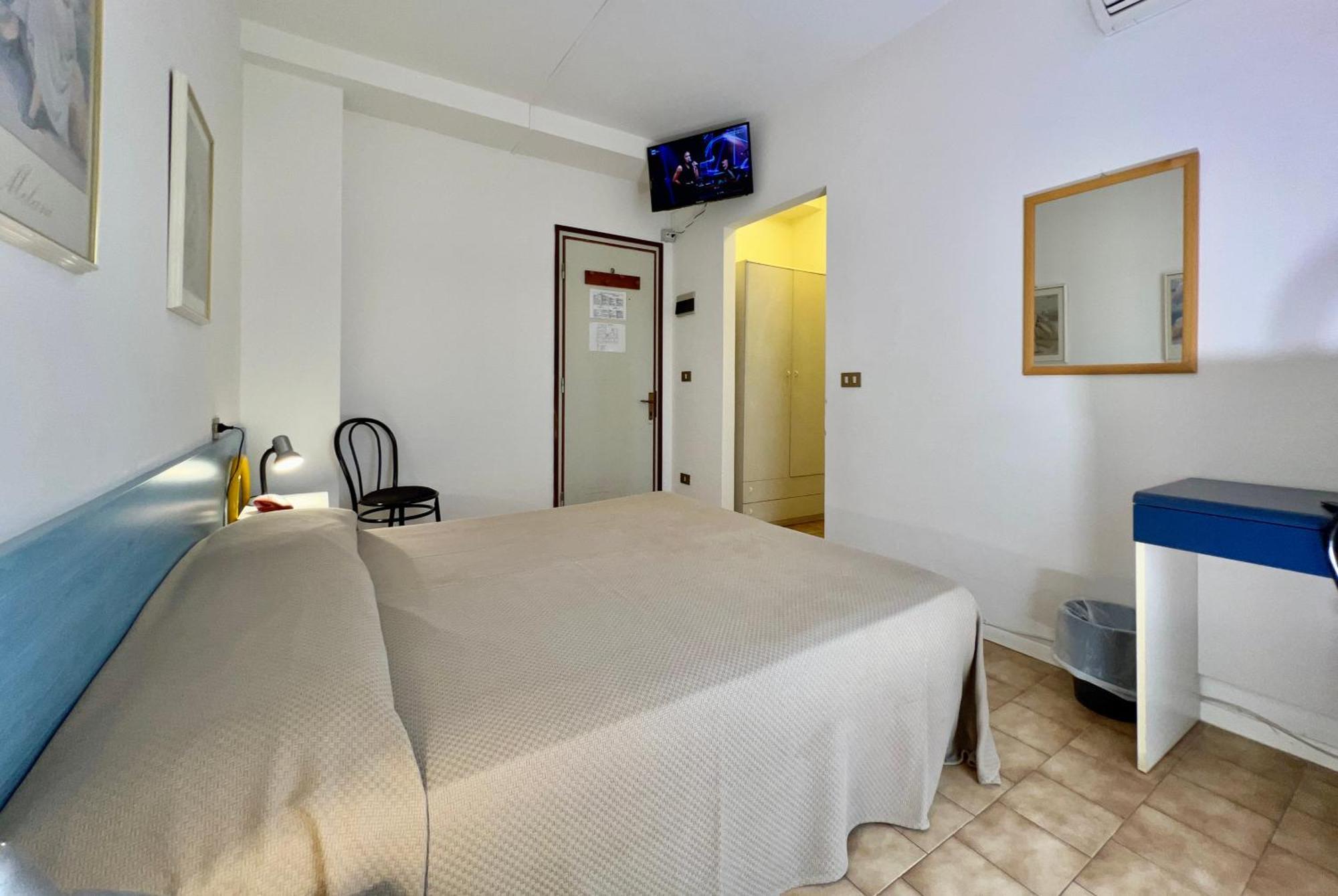 Hotel Myriam Lignano Sabbiadoro Exteriör bild